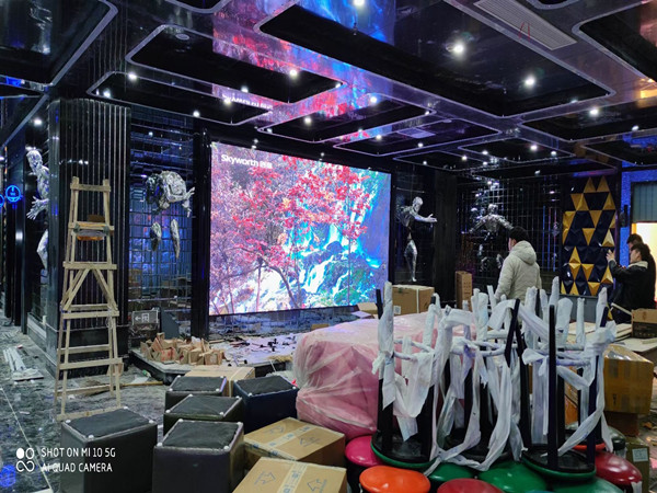 台前室内P2.5全彩显示屏